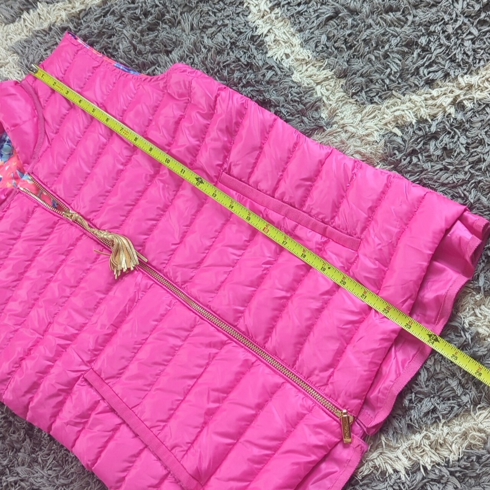 Lilly Pulitzer Cora Hot Pink Puffer Vest Size Women's Medium - Picture 6 of 7